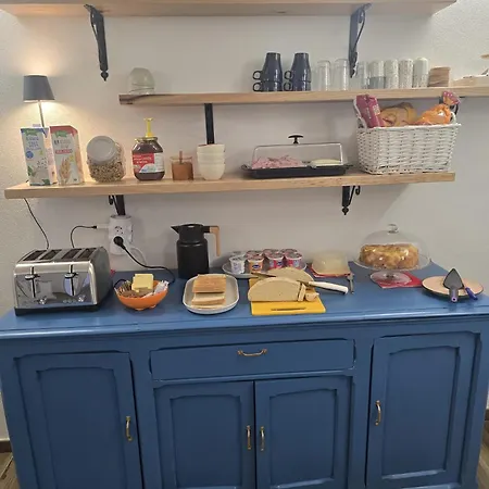 Blue Dragonfly Frühstückspension Paesana